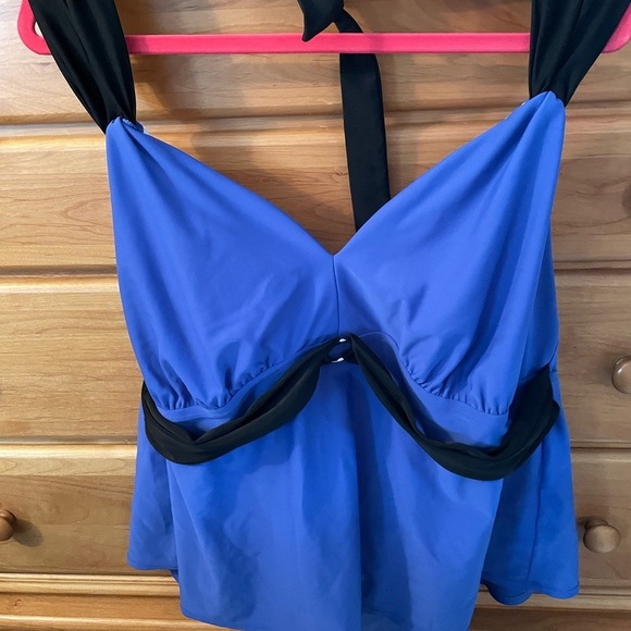 Women’s Lane Bryant Tankini Blue Halter Bathing Suit Swim Top Plus 26W - Picture 2 of 6